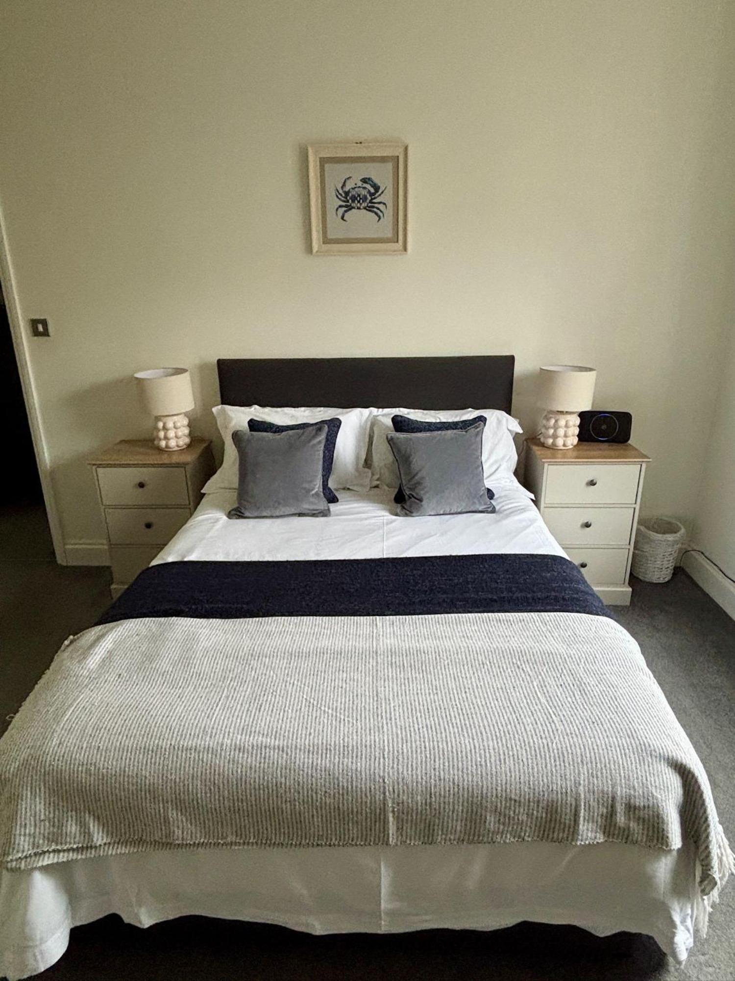 Holiday home Dracula Seafront, Dog-friendly With On-street Parking