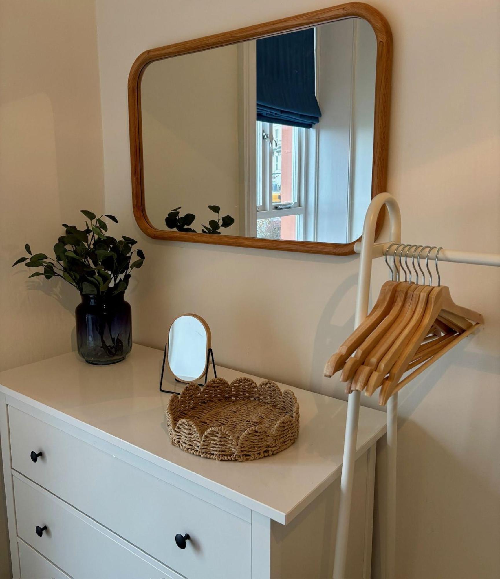 Dracula Seafront, Dog-friendly With On-street Parking Holiday home *